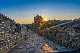 包含河北华夏继续领先，击败山东鲁能稳坐头把交椅的词条
